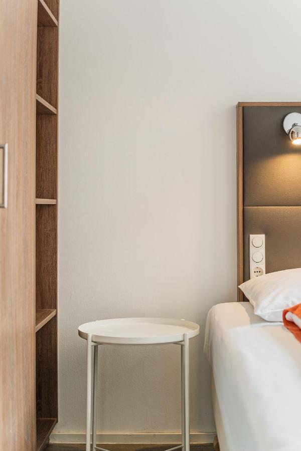 Bianca Apartment 3 - Top Location Wina Bagian luar foto