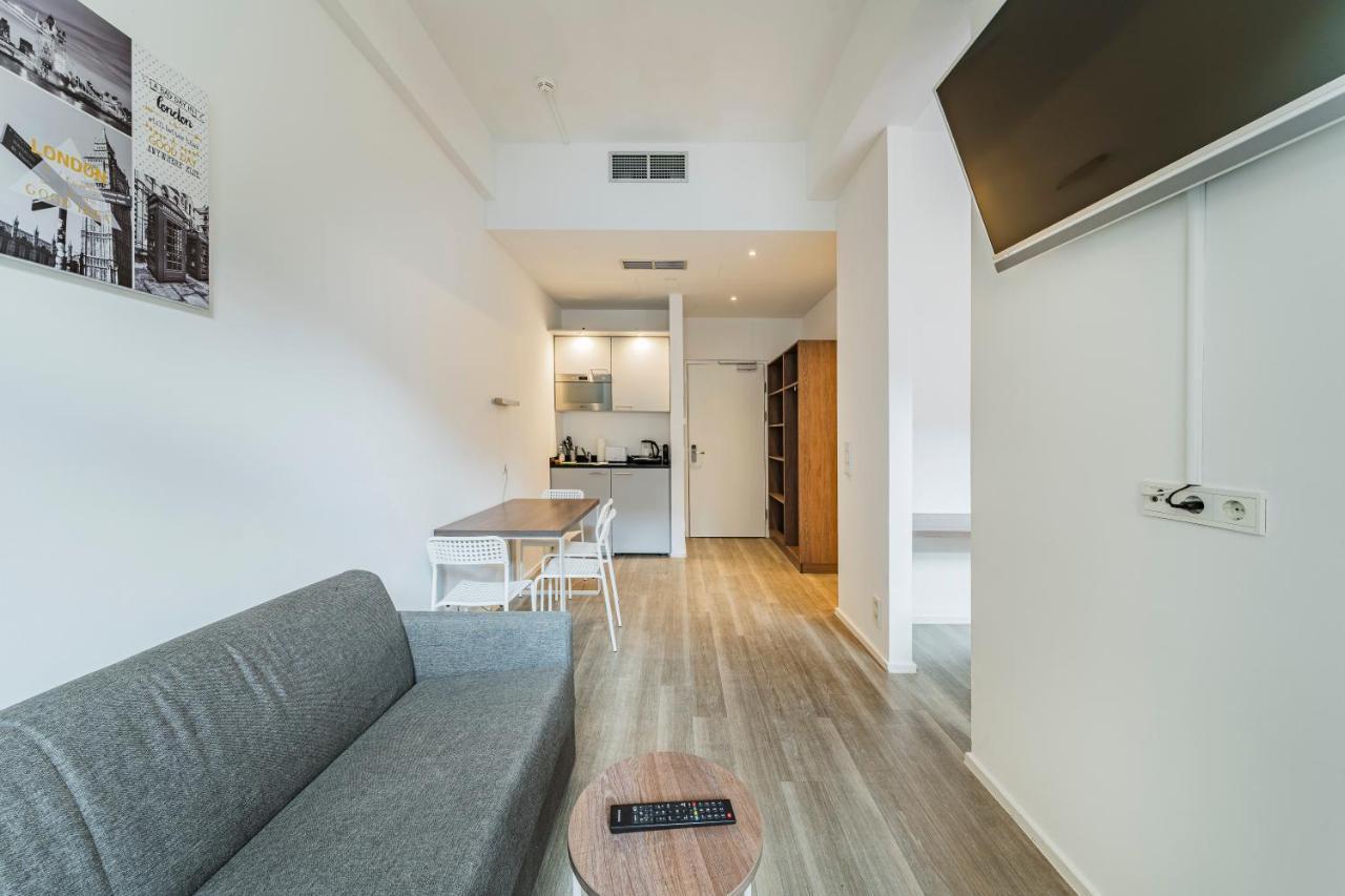 Bianca Apartment 3 - Top Location Wina Bagian luar foto